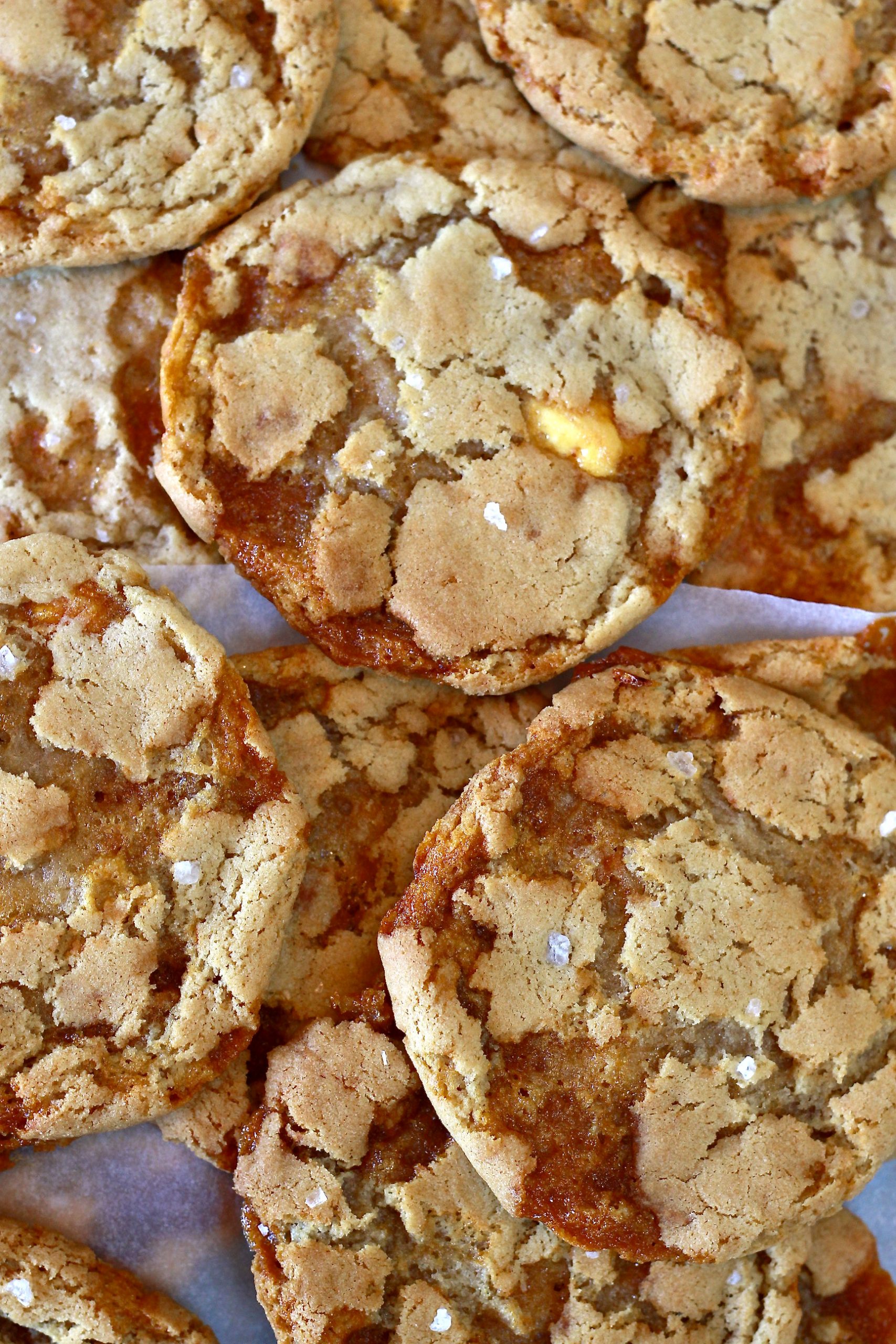 Vegan salted honeycomb cookies