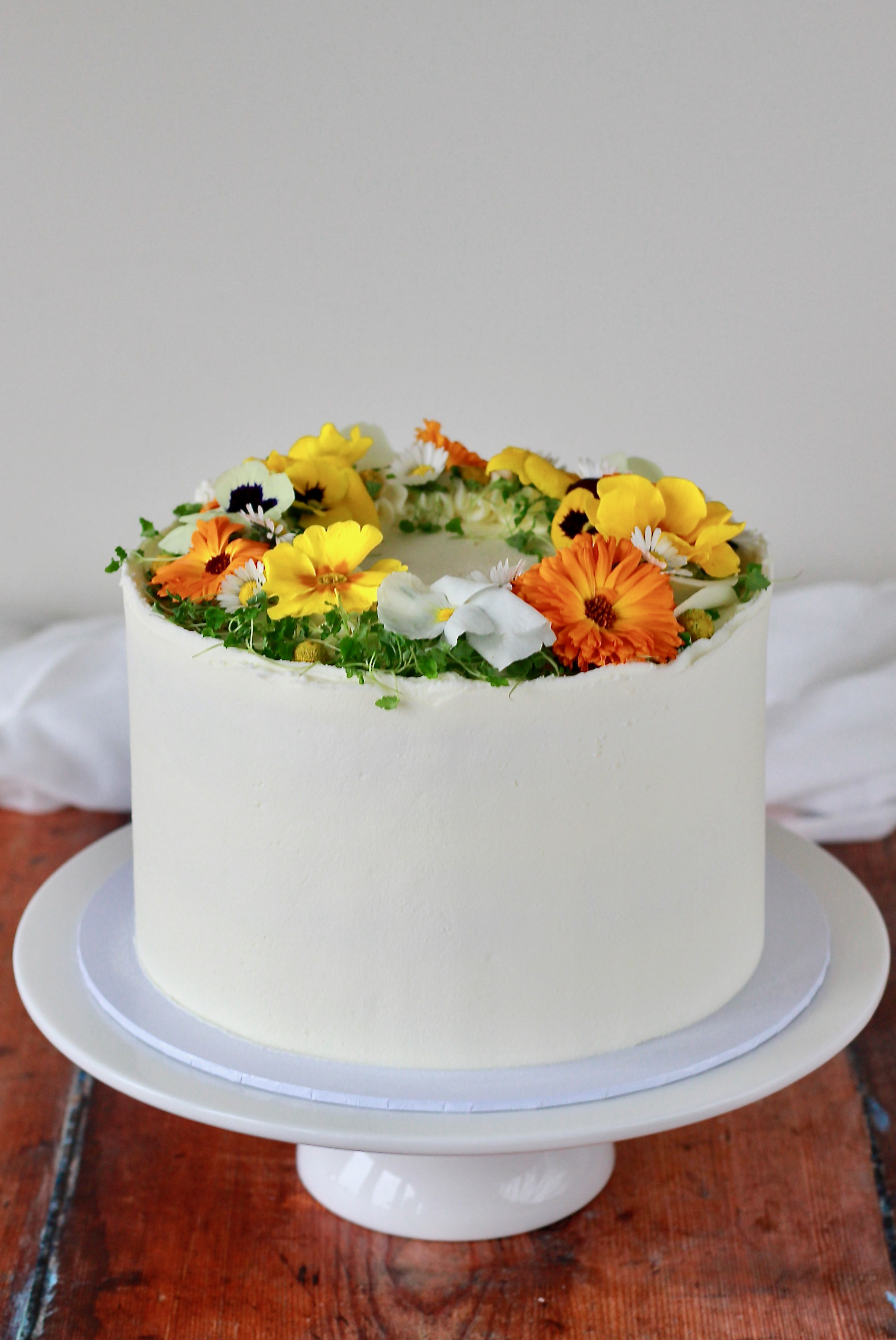 Vegan edible flower cake Cotswolds