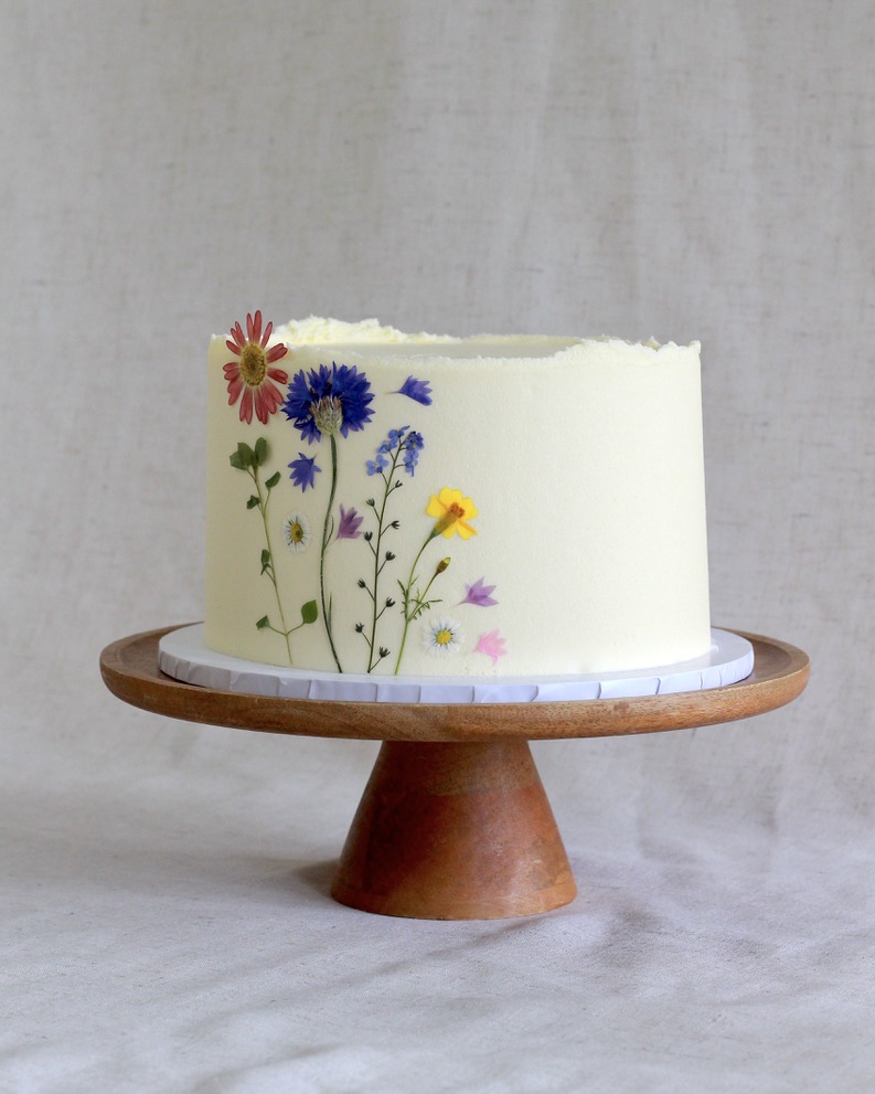 Bespoke cake - pressed flower scene